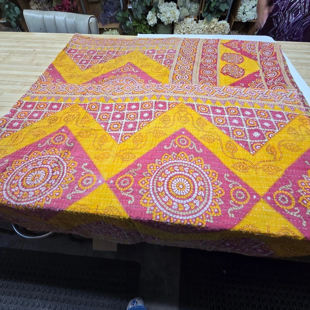 Kantha Throw Blanket Pink Yellow 52x43 Reversible Floral Geometric Boho‎ Cottage